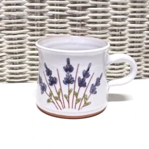 Hrneček s levandulí na espresso