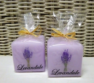 Levandulová svíčka - kostka fialová